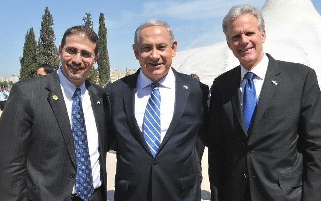 Michael Oren with Prime Minister Benjamin Netanyahu and US Ambassador Dan Shapiro in Jerusalem during President Barack Obama's visit to Israel in March 2013 (Facebook) Michael Oren with Prime Minister Benjamin Netanyahu and US Ambassador Dan Shapiro in Jerusalem during President Barack Obama's visit to Israel in March 2013 (Facebook)