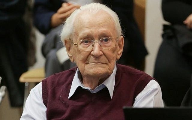 Former Nazi SS officer Oskar Groening listens to the verdict of his trial on July 15, 2015 at court in Lueneburg, northern Germany. (AFP / POOL/ AXEL HEIMKEN) Former Nazi SS officer Oskar Groening listens to the verdict of his trial on July 15, 2015 at court in Lueneburg, northern Germany. (AFP / POOL/ AXEL HEIMKEN)