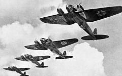 Heinkel He 111 bombers during the Battle of Britain (Wikimedia Commons/Public Domain/British Government)