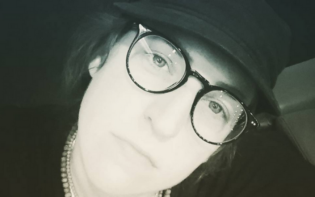 Mayim Bialik's self-portrait after her 14-hour trip home from Israel with her two sons (Courtesy Mayim Bialik Twitter feed) Mayim Bialik's self-portrait after her 14-hour trip home from Israel with her two sons (Courtesy Mayim Bialik Twitter feed)
