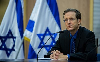Zionist Union leader Isaac Herzog on July 14, 2015. (Yonatan Sindel/Flash90)