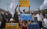 Illustrative: Thousands demonstrate in a protest organized by the Histadrut in support of contract workers, at Habima Square in Tel Aviv, on July 16, 2015. (Flash90)