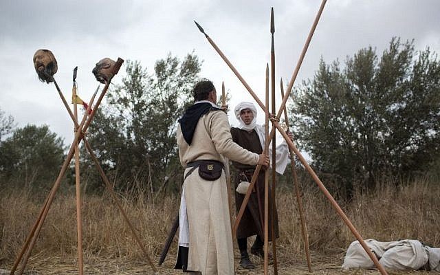 Israeli and Russian members of knight clubs build their camp (AP/Oded Balilty)