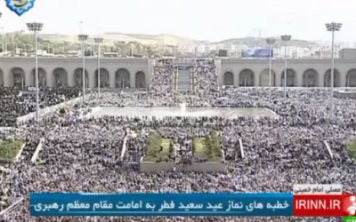 Crowds in Tehran listen to Ayatollah Ali Khamenei on July 18, 2015 (YouTube screenshot)