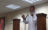 Arab Israeli Imam Muhammad Abd al-Ghani in an anti-Semitic sermon in an Umm al-Fahm mosque (Courtesy MEMRI)