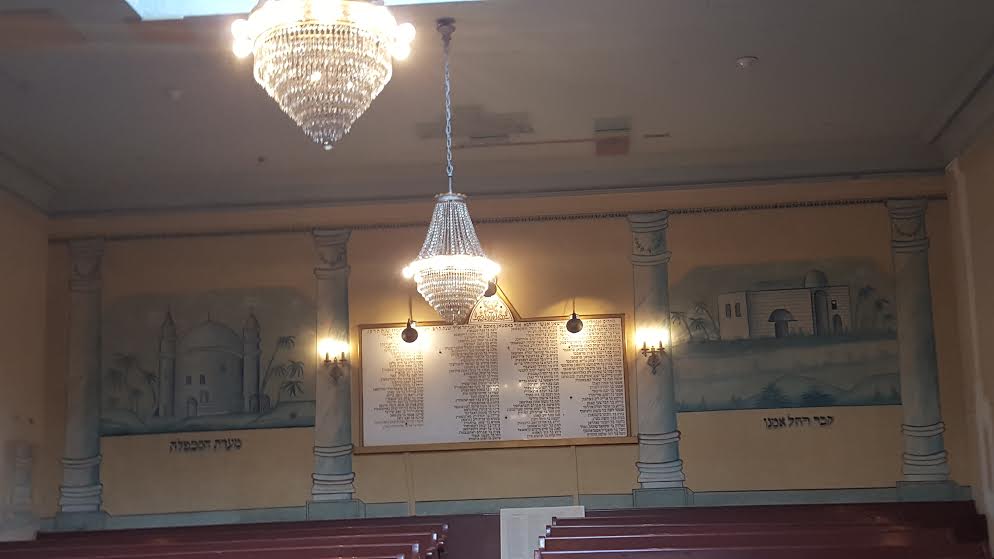At Boston’s historic Vilna Shul, murals in the women’s gallery were excavated in 2009. Shown here on July 17, 2015, the murals depict Hebron’s Cave of the Machpelah and Bethlehem’s Tomb of Rachel, where the traditional matriarchs of Judaism are buried. (photo credit: Matt Lebovic/The Times of Israel). At Boston’s historic Vilna Shul, murals in the women’s gallery were excavated in 2009. Shown here on July 17, 2015, the murals depict Hebron’s Cave of the Machpelah and Bethlehem’s Tomb of Rachel, where the traditional matriarchs of Judaism are buried. (photo credit: Matt Lebovic/The Times of Israel).