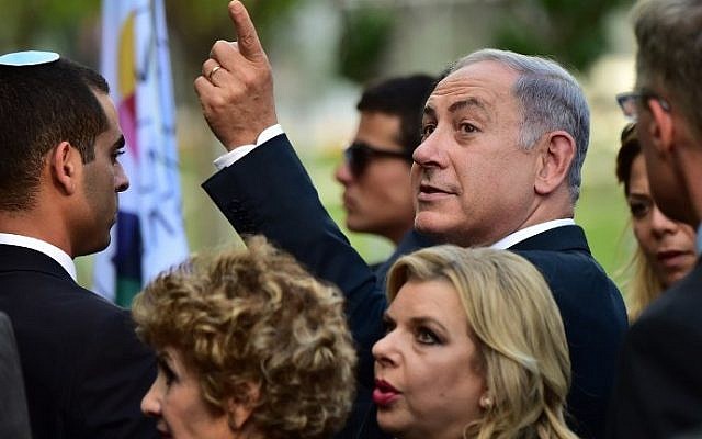 Prime Minister Benjamin Netanyahu and his wife Sara visit at the Universal Exhibition 2015 (Expo Milano 2015 or World Exposition 2015) in Milan on August 27, 2015. (Giuseppe Cacace/AFP) Prime Minister Benjamin Netanyahu and his wife Sara visit at the Universal Exhibition 2015 (Expo Milano 2015 or World Exposition 2015) in Milan on August 27, 2015. (Giuseppe Cacace/AFP)