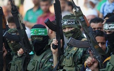 Palestinian youths at a Hamas military-style summer camp in Khan Yunis, in the southern Gaza Strip, August 5, 2015 (AFP/Said Khatib)