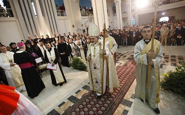 Syrian Catholic Patriarch Ignatius Youssef III presides over the beatification of Syriac Catholic Bishop Flavianus Michael Melki, martyred during the "Assyrian Genocide," at the Patriarchal convent of Our Lady of Deliverance in Harissa, Lebanon, north of Beirut, August 29, 2015. (AFP/EZZAT ATTAR)
