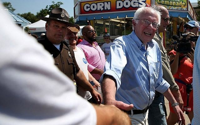 Democratic presidential candidate Sen. Bernie Sanders greets fairgoers as he tours the Iowa State Fair on August 15, 2015 in Des Moines, Iowa. (Justin Sullivan/Getty Images/AFP) Democratic presidential candidate Sen. Bernie Sanders greets fairgoers as he tours the Iowa State Fair on August 15, 2015 in Des Moines, Iowa. (Justin Sullivan/Getty Images/AFP)