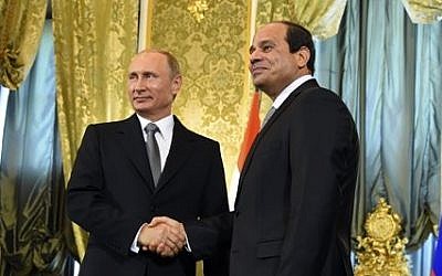 Russian President Vladimir Putin, left, greets Egyptian President Abdel-Fattah el-Sissi in Moscow, Russia, August 2015. (Mohammed Abdel Moatey/MENA via AP)
