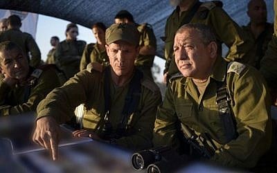 IDF Chief of Staff Gadi Eisenkot visiting an Armored Division exercise on July 23, 2015. (IDF Spokesperson's Unit/FLASH90)