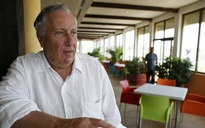British author Frederick Forsyth speaks to journalists in a hotel bar, in central Bissau, Guinea-Bissau Wednesday, March 4, 2009. (Rebecca Blackwell/ AP Photo)