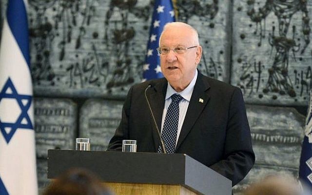 Reuven Rivlin meets with US House Democrats at his residence on August 5, 2015. (Mark Neyman/ GPO) Reuven Rivlin meets with US House Democrats at his residence on August 5, 2015. (Mark Neyman/ GPO)