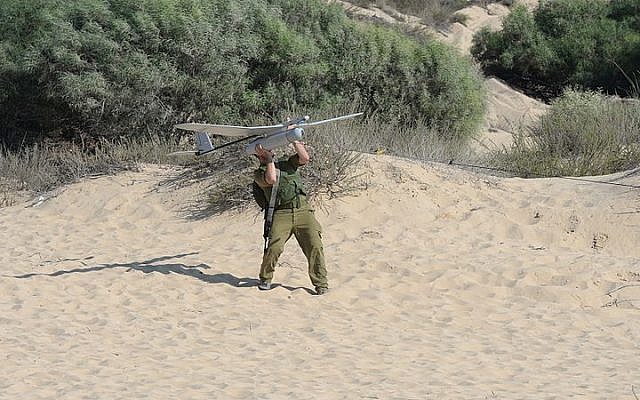An IDF soldier from the Artillery Corps launches an Elbit Skylark 1, known in the IDF as a Sky Rider, during Operation Protective Edge in late 2014. (CC BY-SA2.0 Matanya/Wikipedia) An IDF soldier from the Artillery Corps launches an Elbit Skylark 1, known in the IDF as a Sky Rider, during Operation Protective Edge in late 2014. (CC BY-SA2.0 Matanya/Wikipedia)