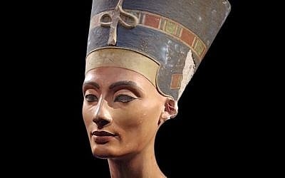 File: The 3,300-year-old bust of Queen Nefertiti, discovered in Egypt in 1912 (YouTube screen capture)