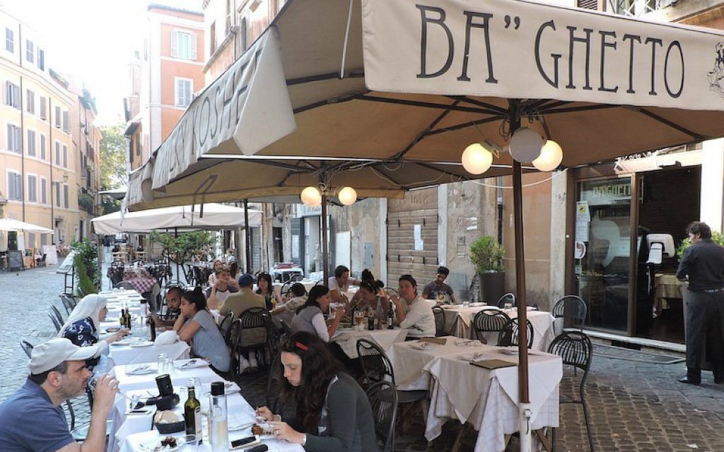 Diners at the Rome branch of Ba’Ghetto, a kosher eatery that operates three locations in Italy. (Ben Sales/JTA)