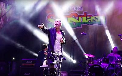 Matisyahu performing at the Rototom Festival in Benicassim, Spain, August 22, 2015. (YouTube/via JTA)