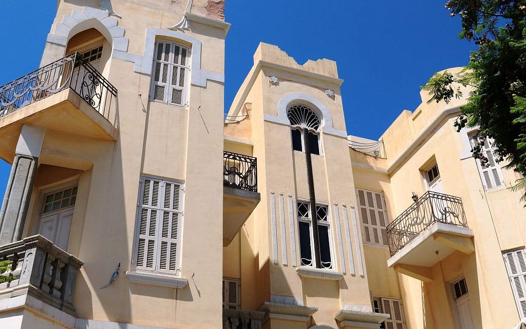 The extravagant Palm Tree House at No. 8 Nahalat Binyamin, Tel Aviv (Shmuel Bar-Am)