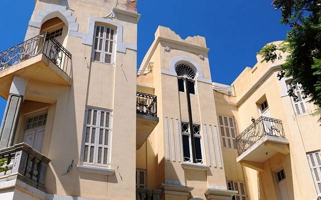 The extravagant Palm Tree House at No. 8 Nahalat Binyamin, Tel Aviv (Shmuel Bar-Am)