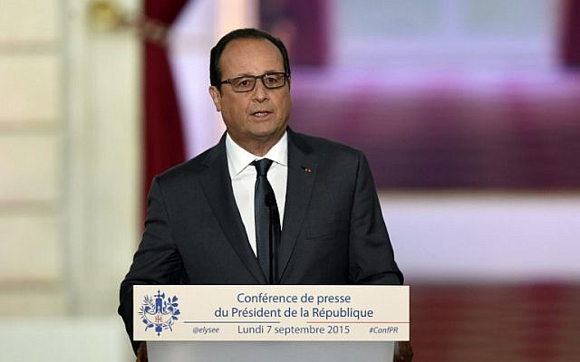 French President Francois Hollande delivers a speech during his bi-annual press conference on September 7, 2015 at the Elysee presidential palace Paris.(AFP PHOTO / ALAIN JOCARD)