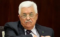 Palestinian Authority President Mahmoud Abbas chairs a meeting of the Executive Committee of the PLO in the West Bank city of Ramallah, on September 1, 2015. (AFP/Abbas Momani)