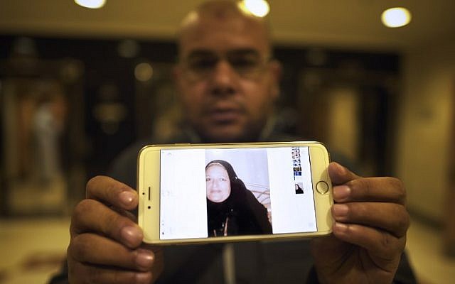 The relative of a missing pilgrim shows her picture as he searches in an emergency hospital following a deadly stampede in Mina, near the holy city of Mecca, September 25, 2015. (AFP/MOHAMMED AL-SHAIKH) The relative of a missing pilgrim shows her picture as he searches in an emergency hospital following a deadly stampede in Mina, near the holy city of Mecca, September 25, 2015. (AFP/MOHAMMED AL-SHAIKH)