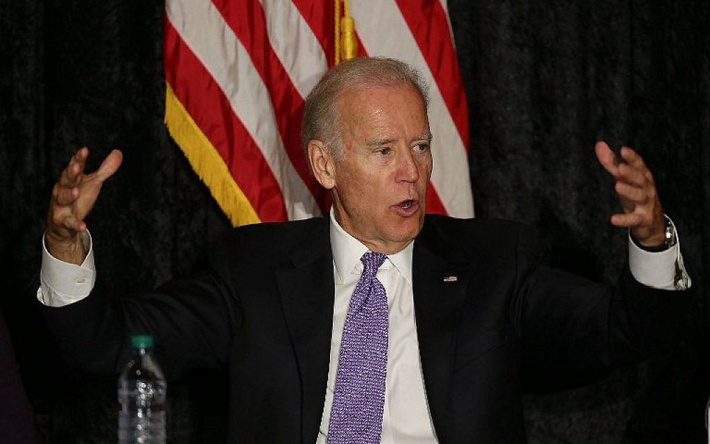US Vice President Joe Biden speaks as he meets with Jewish community leaders at the David Posnack Jewish Community Center to discuss the nuclear deal reached with Iran on September 3, 2015 in Davie, Florida. (Joe Raedle/Getty Images/AFP)