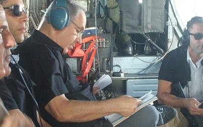 Benjamin Netanyahu riding a helicopter to Israel's south on September 6, 2015 ( courtesy)