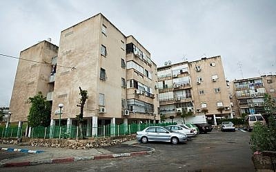 View of residential buildings, in the central Israeli town of Lod. (Moshe Shai/FLASH90)