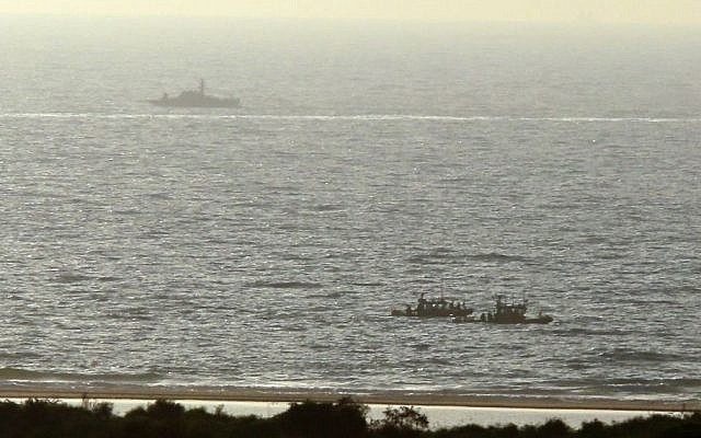 Israeli navy vessels patrolling near Zikim, July 9, 2014 (Edi Israel/Flash90) Israeli navy vessels patrolling near Zikim, July 9, 2014 (Edi Israel/Flash90)