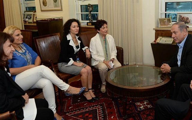 Prime Minister Benjamin Netanyahu meets with representatives of the "Women Wage Peace" movement at the PM's office in Jerusalem, September 01, 2015. (Photo by Kobi Gideon / GPO) Prime Minister Benjamin Netanyahu meets with representatives of the "Women Wage Peace" movement at the PM's office in Jerusalem, September 01, 2015. (Photo by Kobi Gideon / GPO)