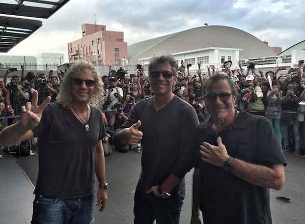 Jon Bon Jovi (center) and Bon Jovi band members in Taipei this week (Courtesy Bon Jovi Twitter feed) Jon Bon Jovi (center) and Bon Jovi band members in Taipei this week (Courtesy Bon Jovi Twitter feed)