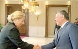 Einat Shlein, Israel's new ambassador to Jordan, is welcomed by King Abdullah in Amman, September 7, 2015 (Courtesy)