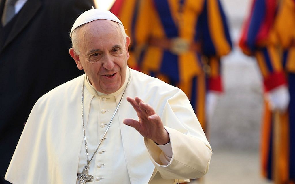 Pope Francis before meeting with Cuban President Raul Castro in Vatican City, Vatican on May 10, 2015. (Franco Origlia/Getty Images/via JTA) Pope Francis before meeting with Cuban President Raul Castro in Vatican City, Vatican on May 10, 2015. (Franco Origlia/Getty Images/via JTA)