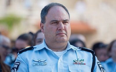 Deputy Police Commissioner Bentzi Sau during a  ceremony at the police's national headquarters in Jerusalem on September 7, 2015 (Yonatan Sindel/Flash90)