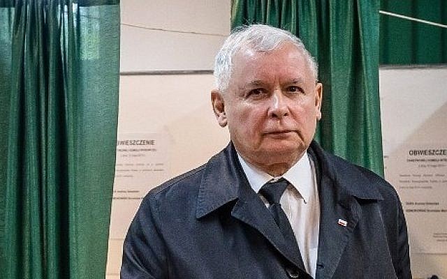File: This picture taken on May 24, 2015 in Warsaw shows Jaroslaw Kaczynski, leader of Polish Law and Justice (PiS) right wing opposition party and twin brother of late president Lech Kaczynski arriving to cast his vote during the second round of the presidential elections. (Wojtek Radwanski/AFP) File: This picture taken on May 24, 2015 in Warsaw shows Jaroslaw Kaczynski, leader of Polish Law and Justice (PiS) right wing opposition party and twin brother of late president Lech Kaczynski arriving to cast his vote during the second round of the presidential elections. (Wojtek Radwanski/AFP)
