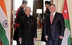 Indian President Pranab Mukherjee meets with Jordan King Abdullah II on October 10, 2015 in the capital Amman ahead of his planned trip to Israel. (Photo by AFP Photo / Khalil Mazraawi)