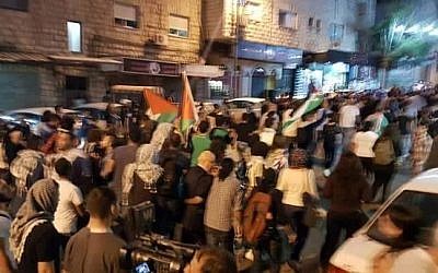 Nazareth protest turns violent as protesters clash with security forces. (Photo by Noor Hussein)