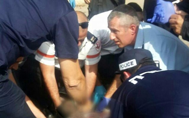 The scene of a stabbing attack in Jerusalem, October 12, 2015. (MDA)