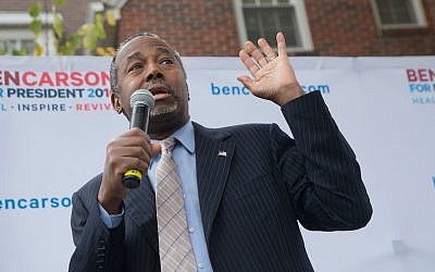 US Republican presidential candidate Ben Carson speaks during a campaign stop at Iowa State University, October 24, 2015. (Scott Olson/Getty Images via JTA)