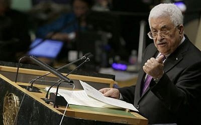 PA President Mahmoud Abbas addresses the United Nations General Assembly, September 30, 2015 (AP/Mary Altaffer)