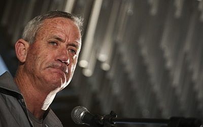Former IDF chief of staff Benny Gantz in May 2015 (Hadas Parush/Flash90)