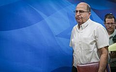 Defense Minister Moshe Ya'alon arrives at the weekly cabinet meeting in Jerusalem on September 6, 2015. (Ohad Zwigenberg)