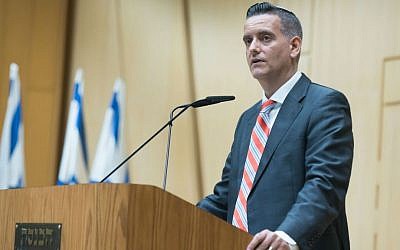 Ashley Perry, president of Reconectar and director of the Knesset Caucus for the Reconnection with the Descendants of Spanish and Portuguese Jewish communities, at the caucus launch October 13, 2015. (Jeffrey P Worthington)