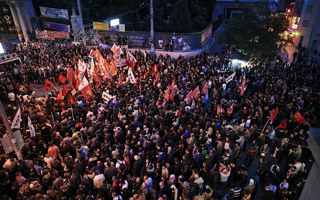 Demonstrators gather during a rally to protest against a bombing in Ankara earlier, Saturday, Oct. 10, 2015. (AP Photo/Lefteris Pitarakis)