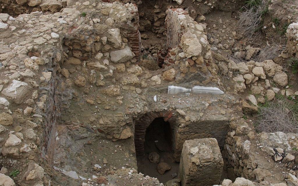 The bathhouse at Tel Yavne Yam (Shmuel Bar-Am)