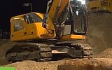 A WW II-era bomb is discovered in a construction site in Berlin, Germany, October 2015. (YouTube screenshot)