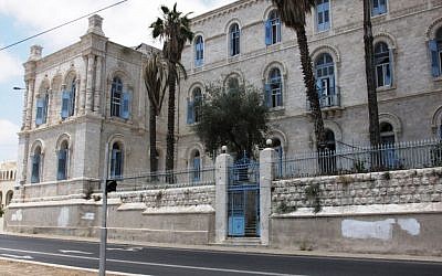 Le Hȏpital Saint-Louis (Shmuel Bar-Am)