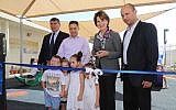 (From left to right): Former IDF chief of staff and chairman of the Rashi Fund, Gabi Ashkenazi; Beersheba Mayor Ruby Danilovich; Lockheed-Martin CEO Marilyn Hewson; and Education Minister Naftali Bennett at the opening of the Beersheba tech kindergarten, October 14, 2015. (Sasson Tiram)